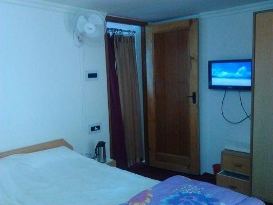 Kashmir Holiday inn